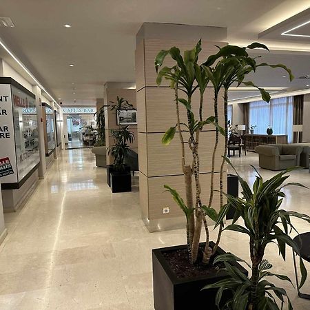 Estudio Pyr Privado Frente Al Puerto De Fuengirola Ngoại thất bức ảnh