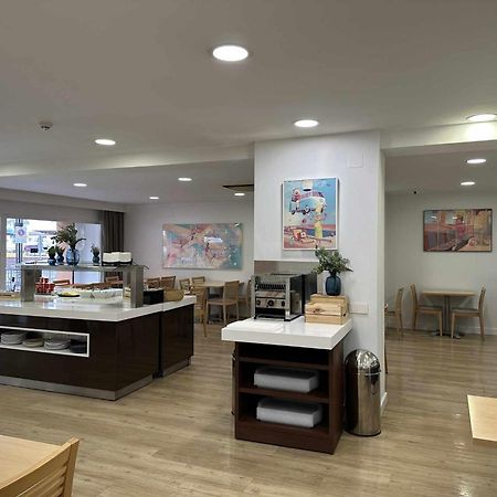 Estudio Pyr Privado Frente Al Puerto De Fuengirola Ngoại thất bức ảnh