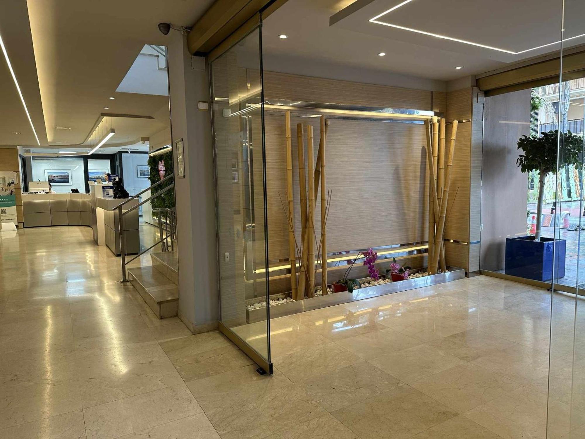 Estudio Pyr Privado Frente Al Puerto De Fuengirola Ngoại thất bức ảnh