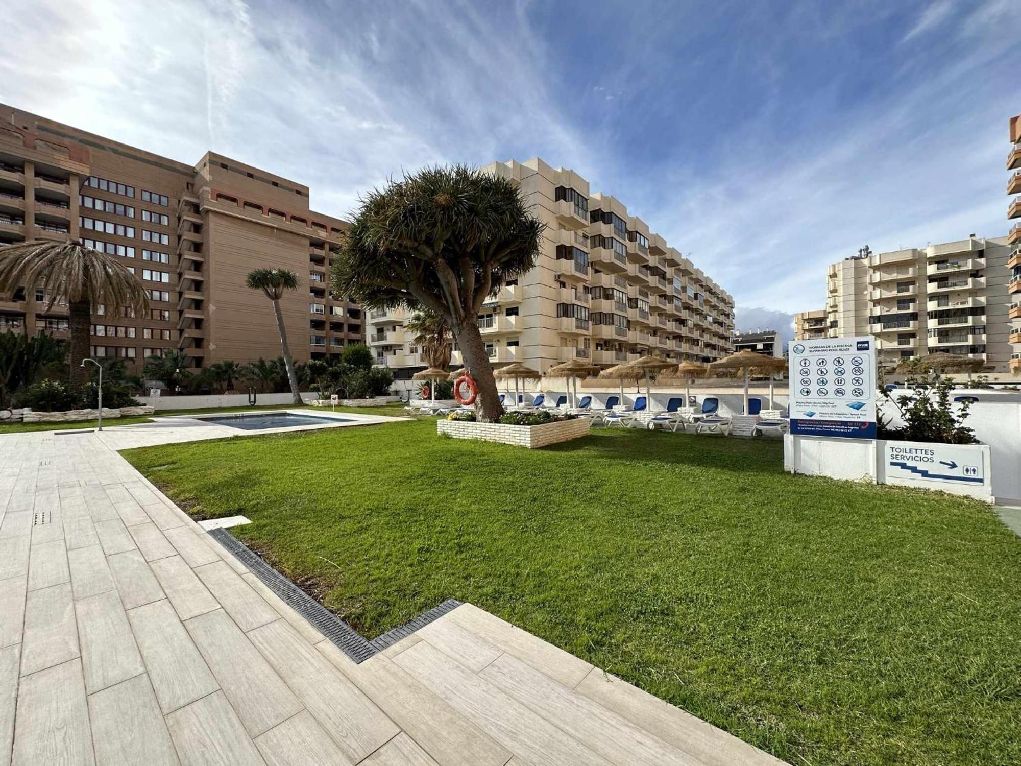 Estudio Pyr Privado Frente Al Puerto De Fuengirola Ngoại thất bức ảnh
